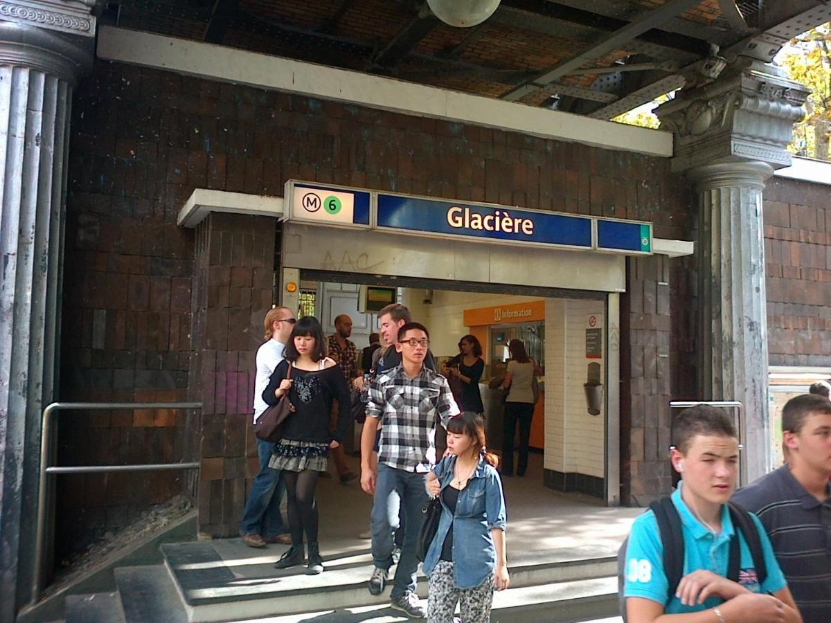 Appartement tout confort au pied du Métro Glacière Paris Extérieur photo